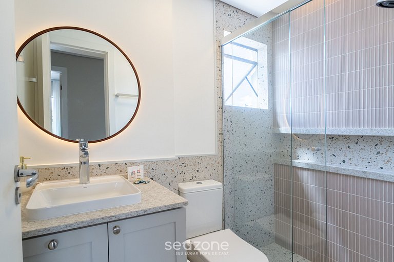 Casa c/ Jacuzzi e Churrasqueira, Coqueiros MTT0402