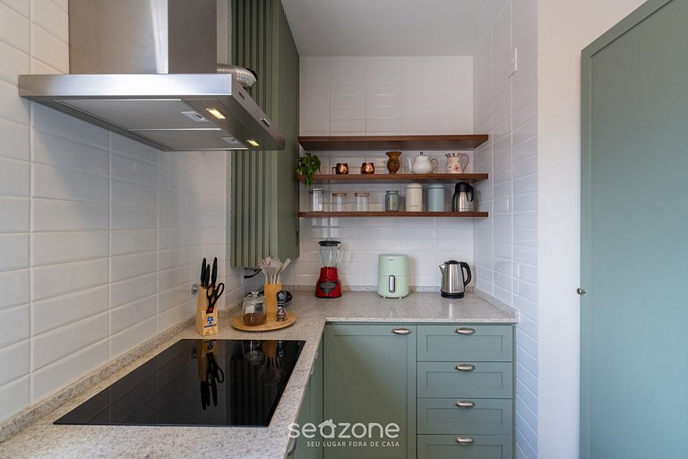 Casa c/ Jacuzzi e Churrasqueira, Coqueiros MTT0402