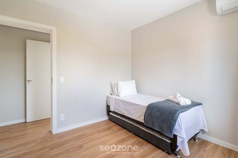 Casa c/ Jacuzzi e Churrasqueira, Coqueiros MTT0402