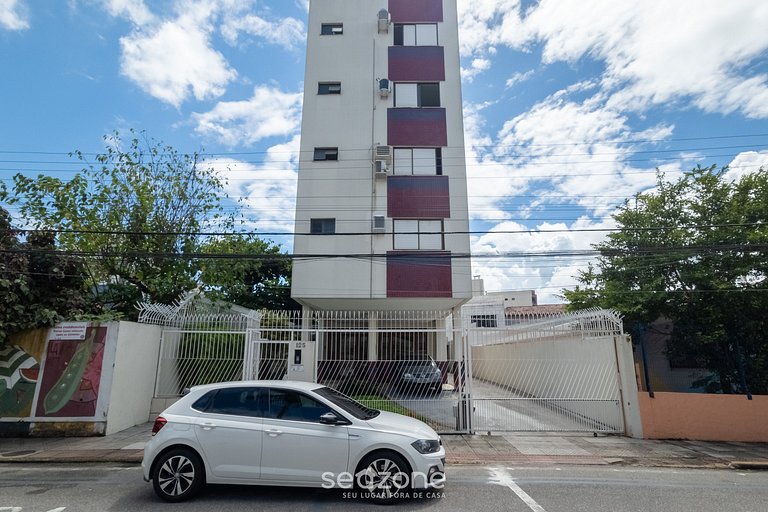 Alójese en una ubicación inmejorable en Coqueiros, Floripa -