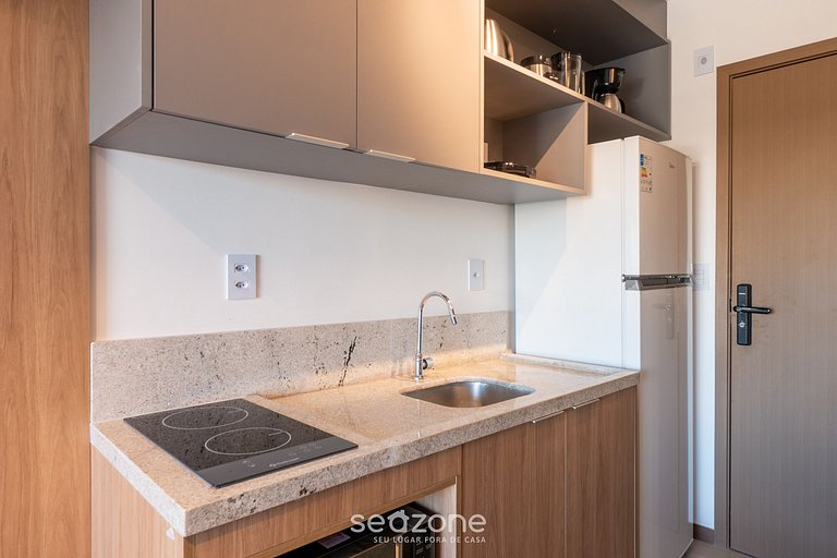 Studio c/ varanda e vista à beira-mar JDN0516