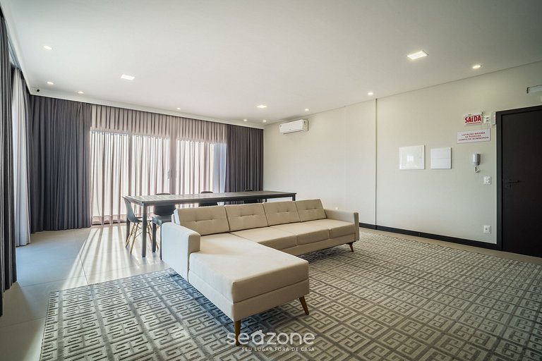 Studio c/ piscina no prédio, 550m da praia LDU0205