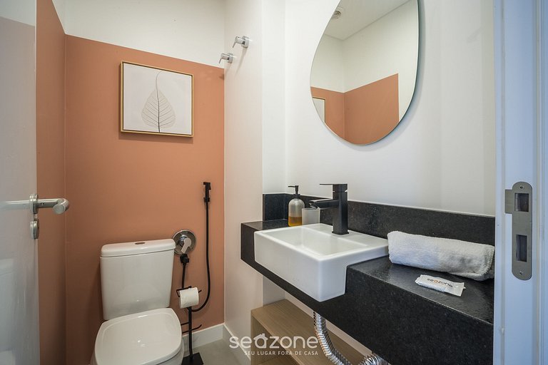 Apto c/ Churrasq. em Cond. c/ Piscina EVH0609