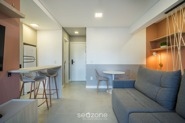 Apto c/ Churrasq. em Cond. c/ Piscina EVH0609