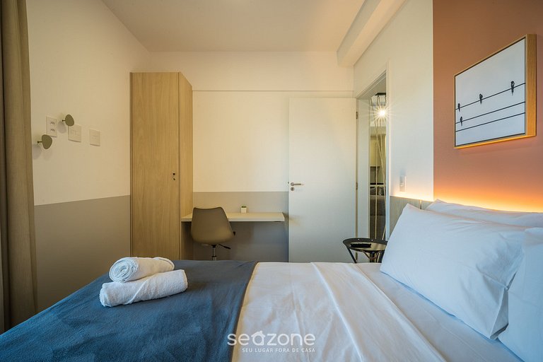 Apto c/ Churrasq. em Cond. c/ Piscina EVH0609