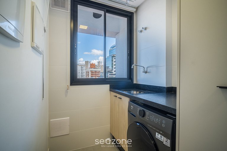 Apto c/ Churrasq. em Cond. c/ Piscina EVH0609