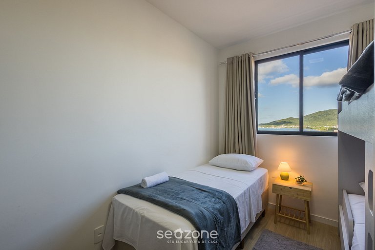 Apto con barbacoa y vista parcial al mar SKL01206