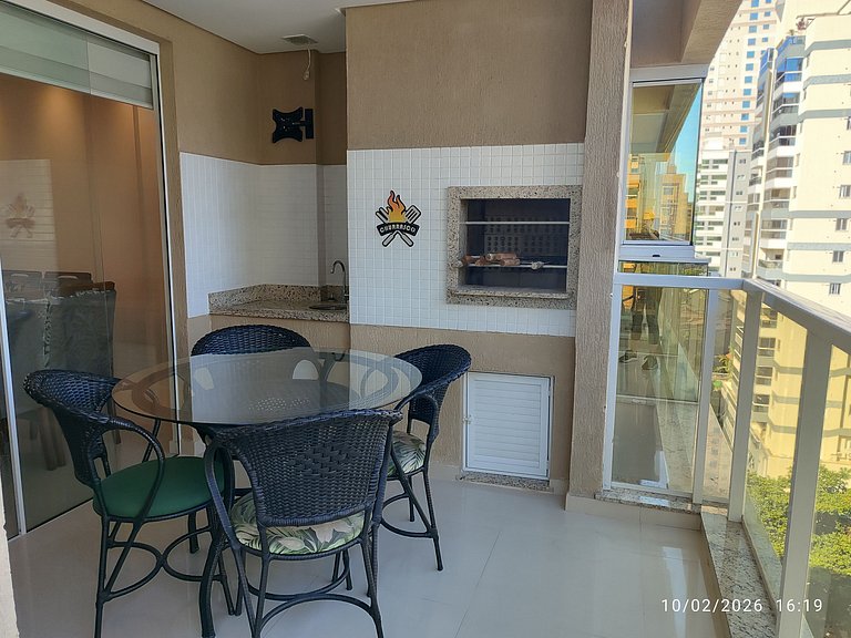 Apto 2 suites y Parrilla 550 m de la Playa EBF0702