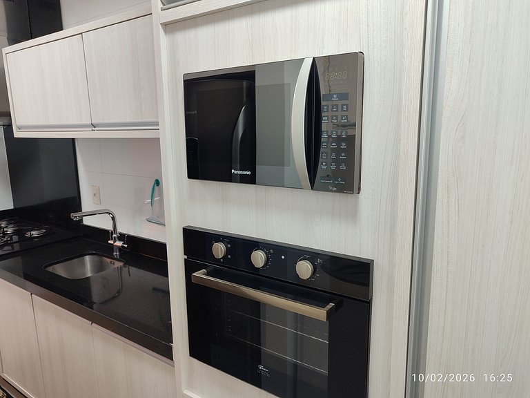 Apto 2 suites y Parrilla 550 m de la Playa EBF0702