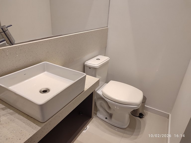 Apto 2 suites y Parrilla 550 m de la Playa EBF0702