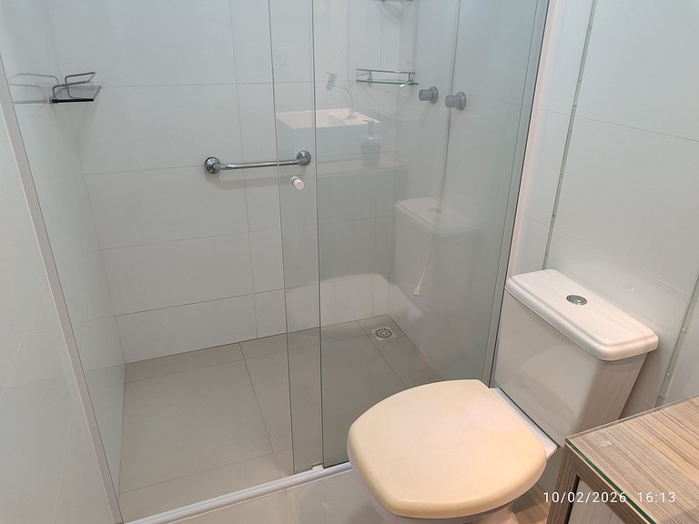 Apto 2 suites y Parrilla 550 m de la Playa EBF0702