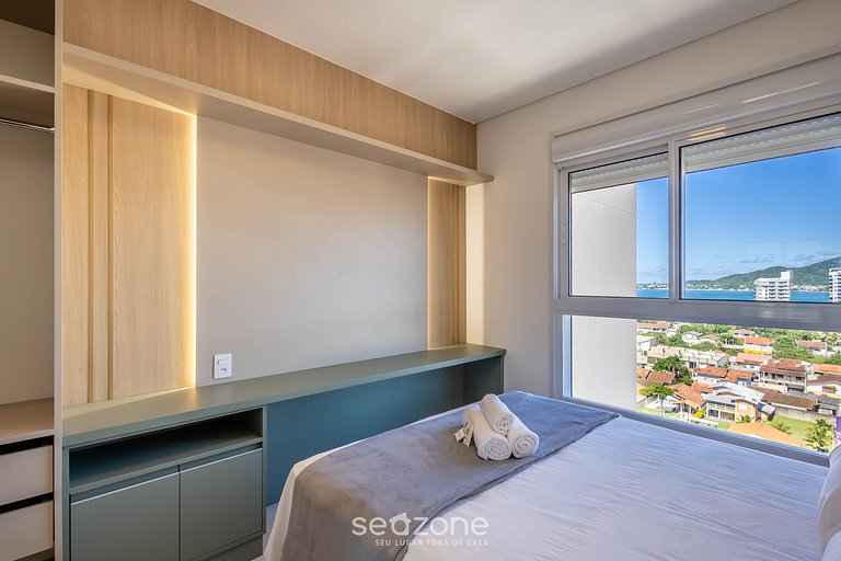 Apto em Cond. c/ Piscina e Vista Mar - BHC1206