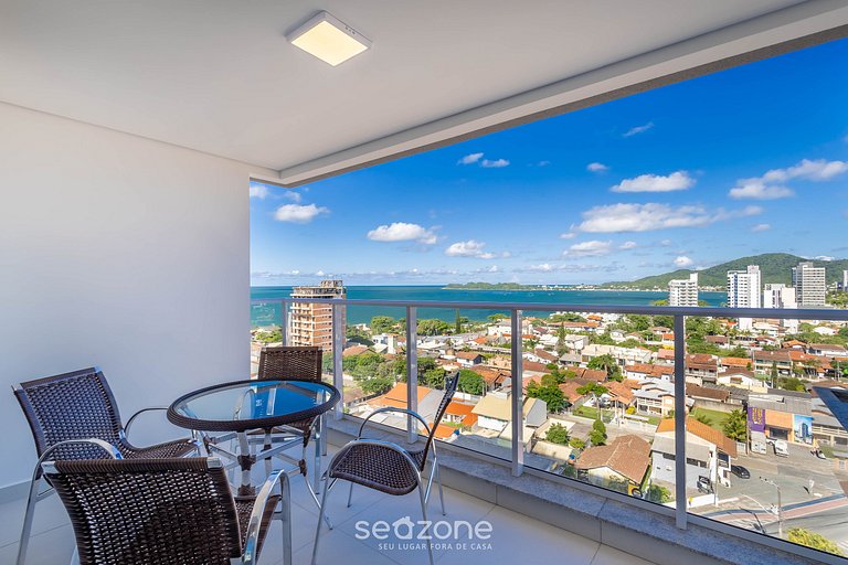 Apto em Cond. c/ Piscina e Vista Mar - BHC1206