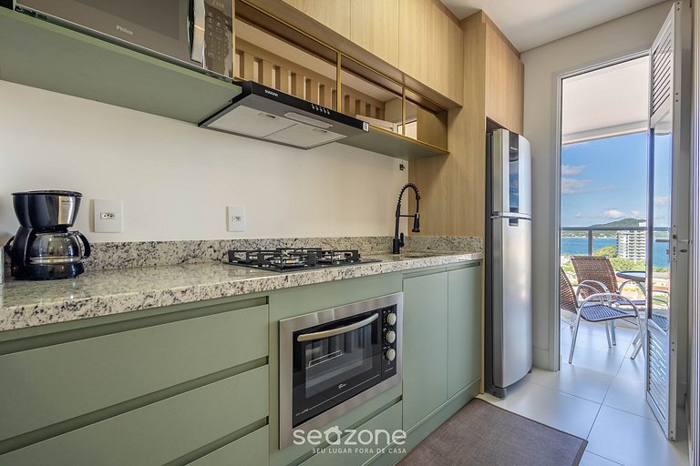 Apto en Cond. con Piscina y Vista Mar BHC1206