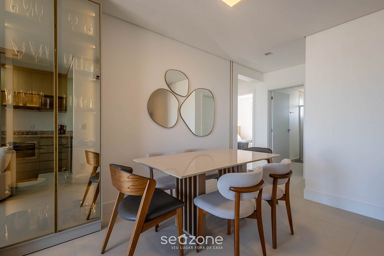 Apto en Cond. con Piscina y Vista Mar BHC1206