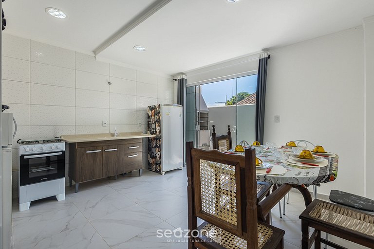 Casa c/ Churrasq. a 300m da Praia FJZ0003