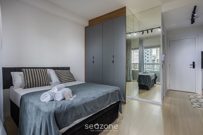 Studio moderno c/ varanda a 850m do Metrô MSZ0504