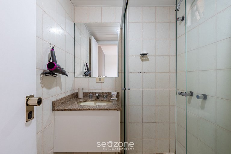 Studio c/ sacada em cond. c/ piscina UPP0314