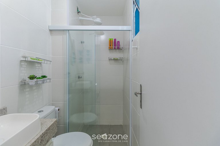 Apto em Cond. c/ Piscina e Churrasq. TMR0104