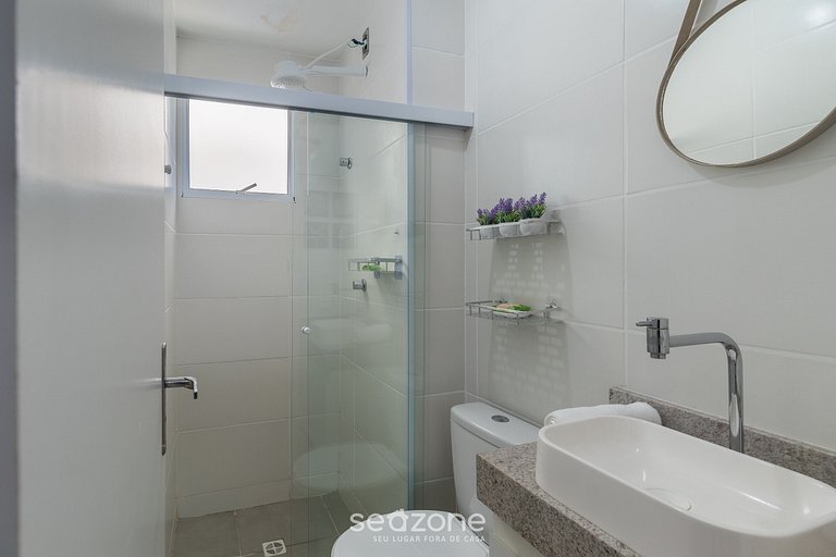 Apto em Cond. c/ Piscina e Churrasq. TMR0104