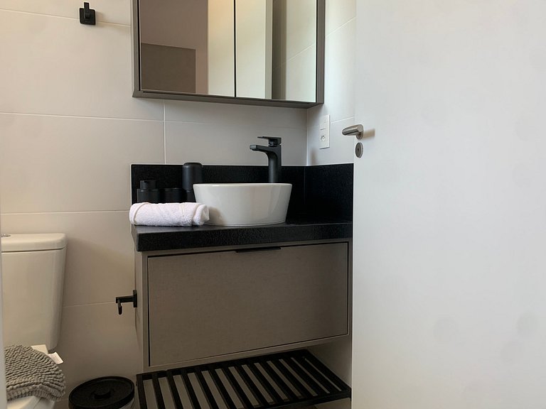 Apto em Cond. c/ Piscina 230m da Praia RTY0107