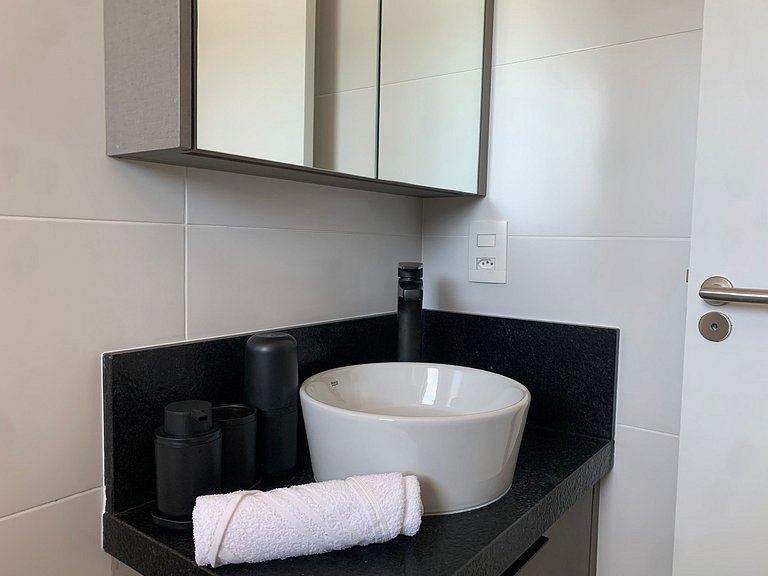 Apt en Cond. con Piscina 230 m de la Playa RTY0107