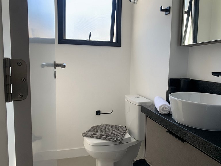 Apt en Cond. con Piscina 230 m de la Playa RTY0107