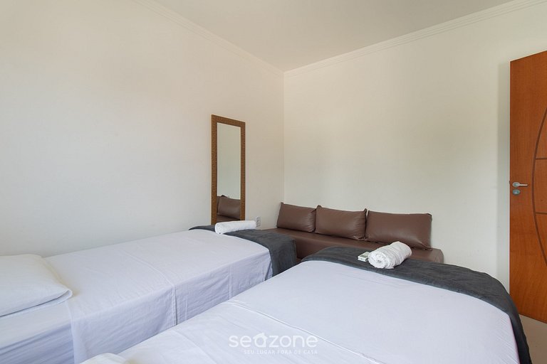 Apto em Cond. c/ Piscina e Churrasq. CTY0010