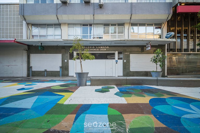 Estúdio Completo a 290m do Mercado Público EFA0304