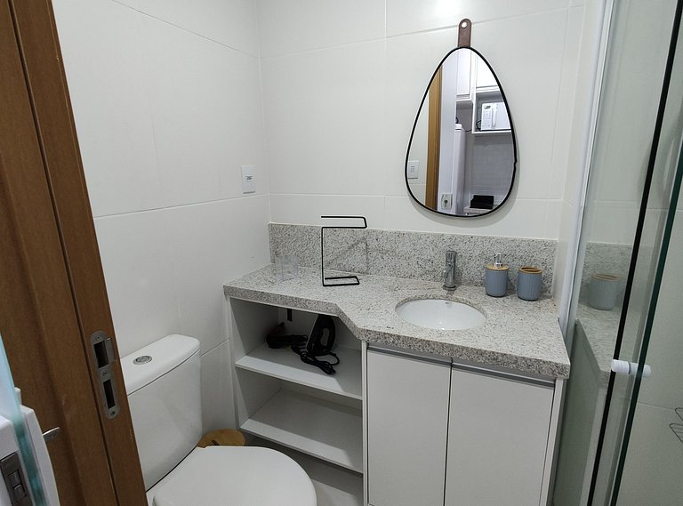 Studio em cond. c/ piscina a 160m da Praia SAA0216