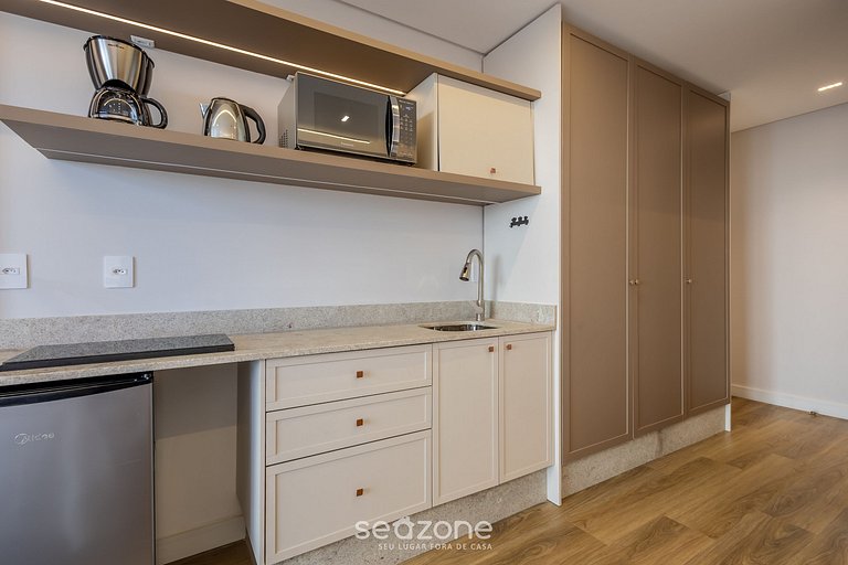 Estúdio Vista Lateral Mar 50m da Praia PSO0805