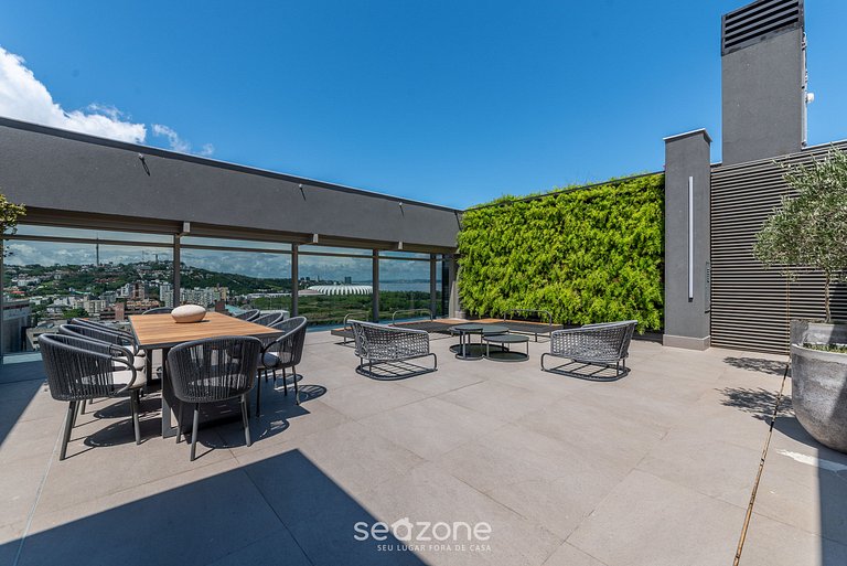 Apto c/ churrasqueira e garagem em POA AIR0605