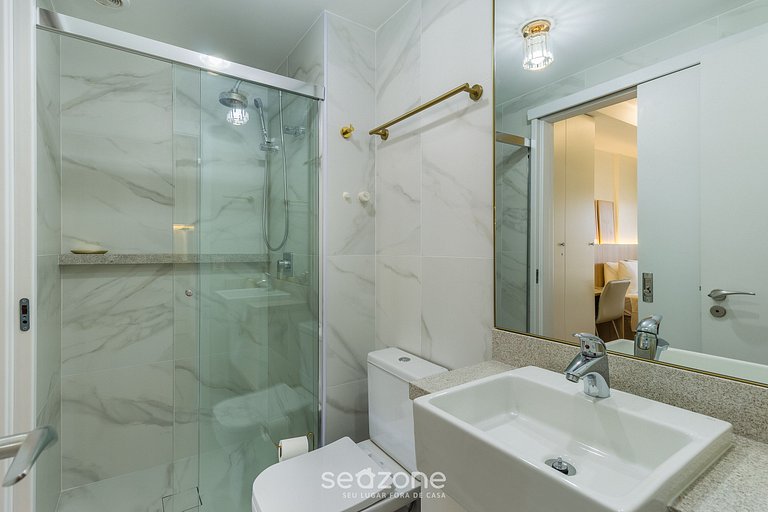 Apto c/ churrasqueira e garagem em POA AIR0605