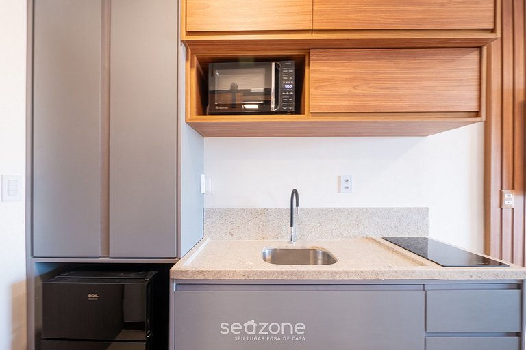 Estúdio Vista Lateral Mar em cond. c Pisc. JDN0813