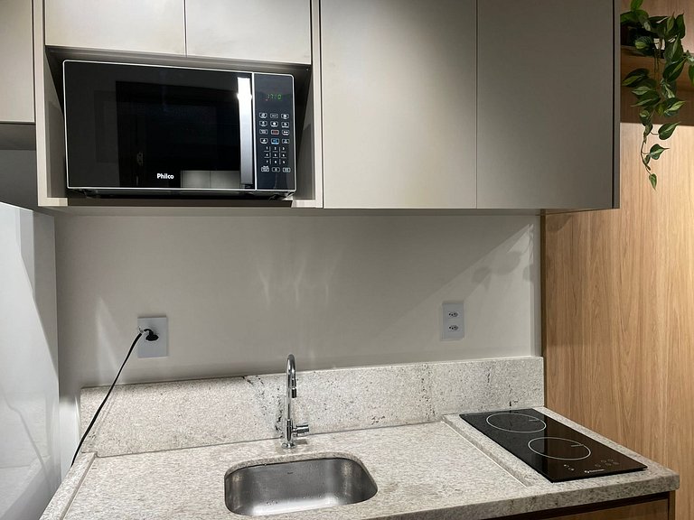 Studio a 60m da Praia c/ varanda e vista JDN0509