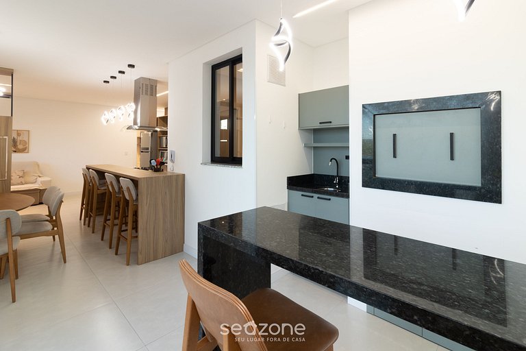 Apto c/ 3 suítes, churrasq. e vista mar RIH0203