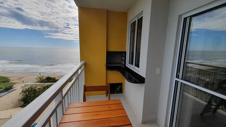 Apto c/ barbacoa y vista lateral al mar VAC1604