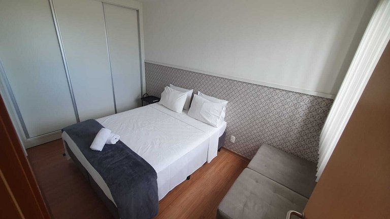 Apto c/ churrasqueira e vista lateral mar VAC1604