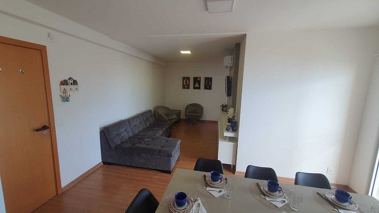 Apto c/ barbacoa y vista lateral al mar VAC1604