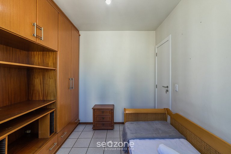 Apto no Centro de BC a 350m da Praia PAE1002