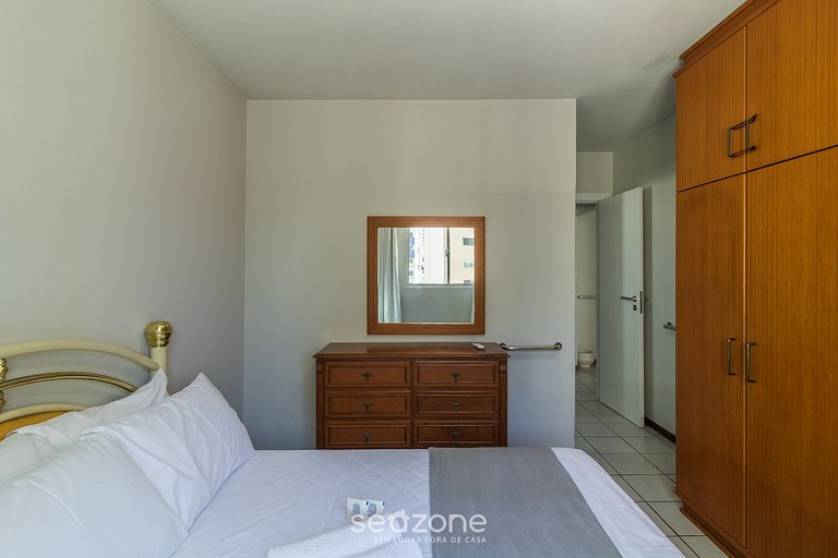 Apto no Centro de BC a 350m da Praia PAE1002