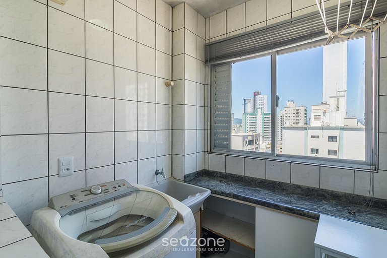 Apto no Centro de BC a 350m da Praia PAE1002