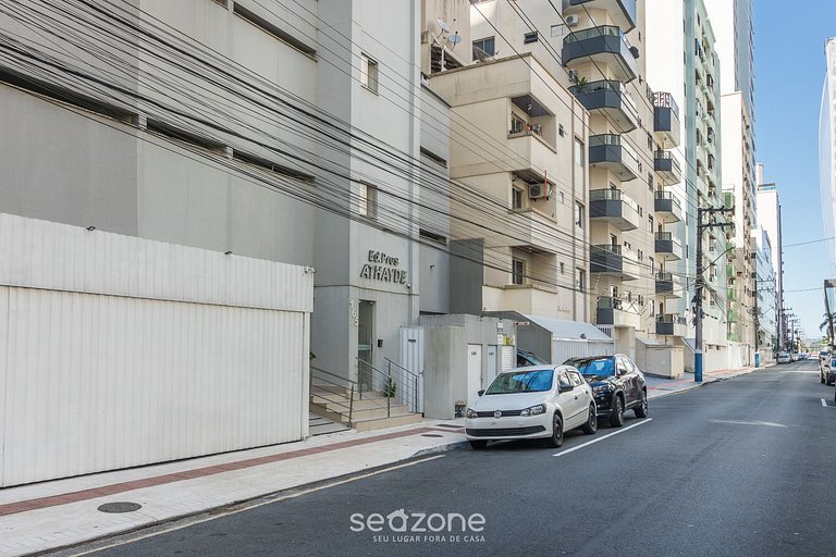 Apto no Centro de BC a 350m da Praia PAE1002