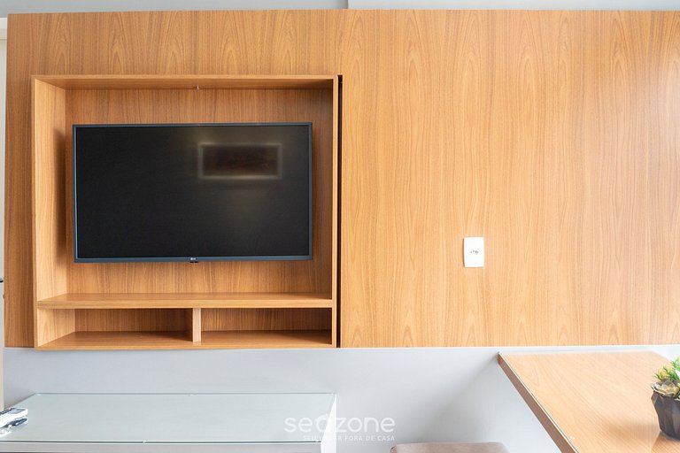 Apto en Cond. con Piscina en Jardim Goiás MBCB0801