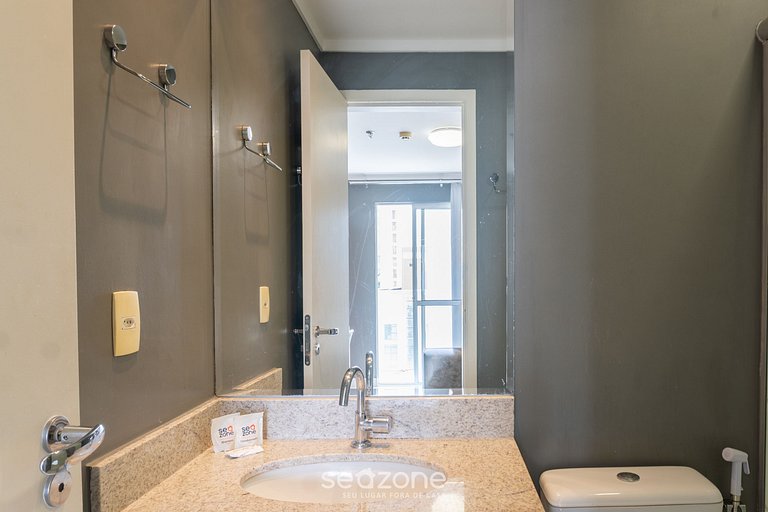 Apto em Cond. c/ Piscina no Jardim Goiás MBCB0801