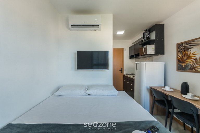 Studio completo em Salvador, 160m da Praia SAA0520