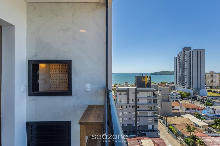 Apto con Parrilla y Vista Parcial al Mar ALE0803