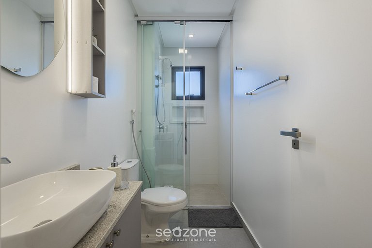 Apto con Parrilla y Vista Parcial al Mar ALE0803