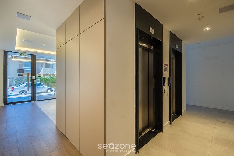 Apto con Parrilla y Vista Parcial al Mar ALE0803