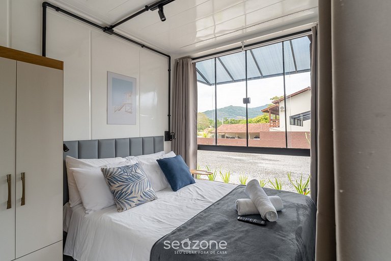 Studio com varanda privativa em Floripa SCJ0007